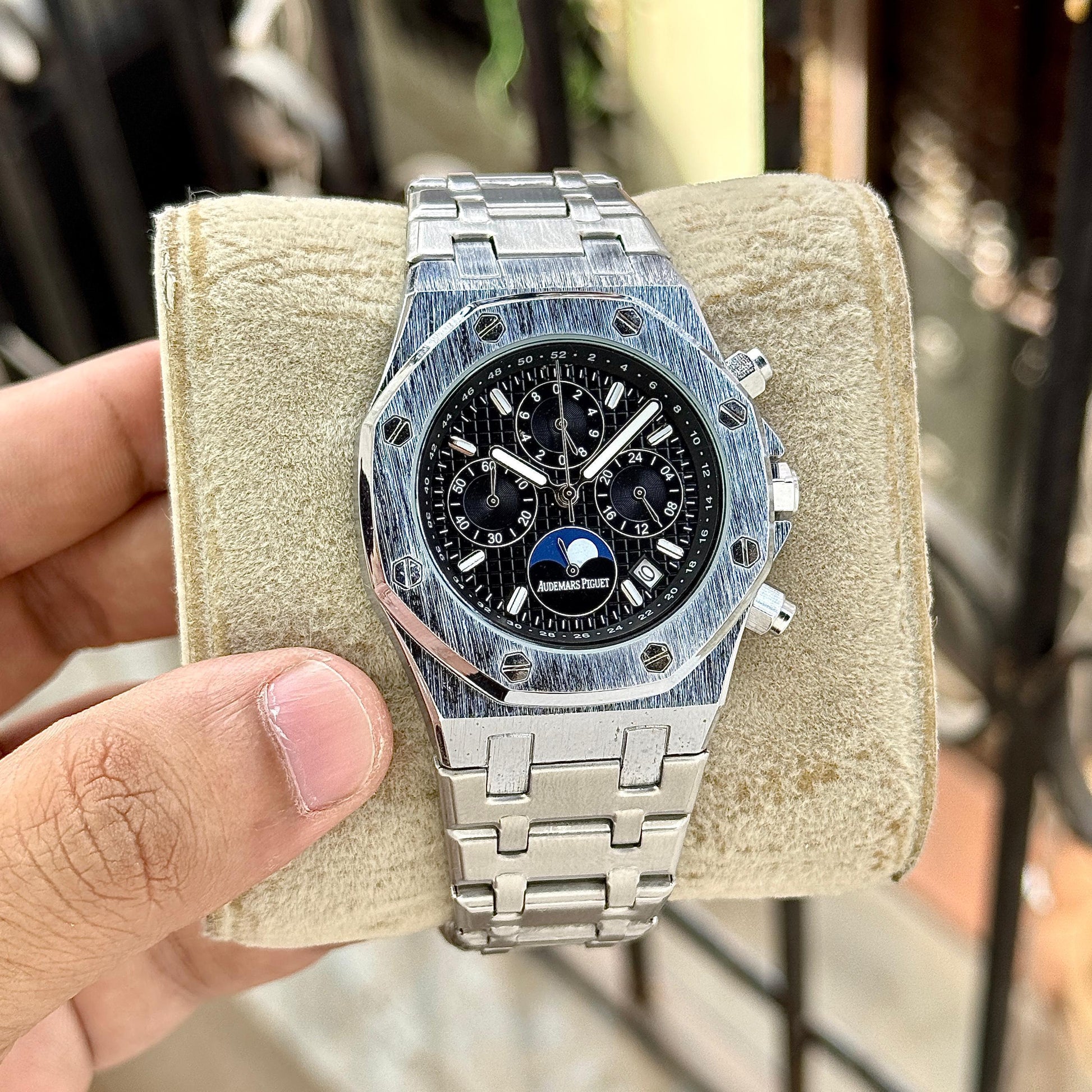 AUDEMARS PIGUET SUN-MOON Chronograph Watch
