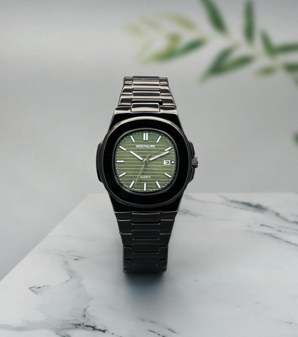 Patek Philippe Nautilus black green quartz