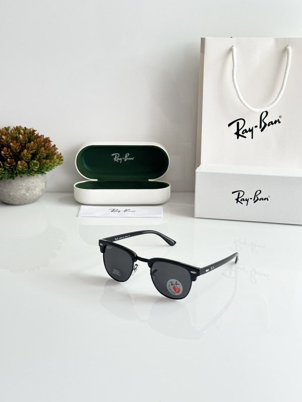 Rayban Clubmaster Black Black with original box and kit