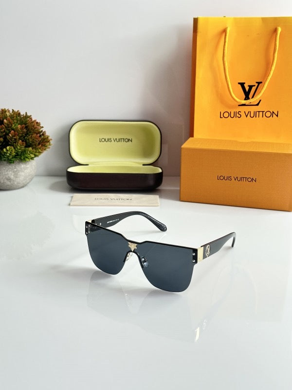 LOUIS VUITTON GOLD BLACK WITH ORIGINAL BOX AND KIT