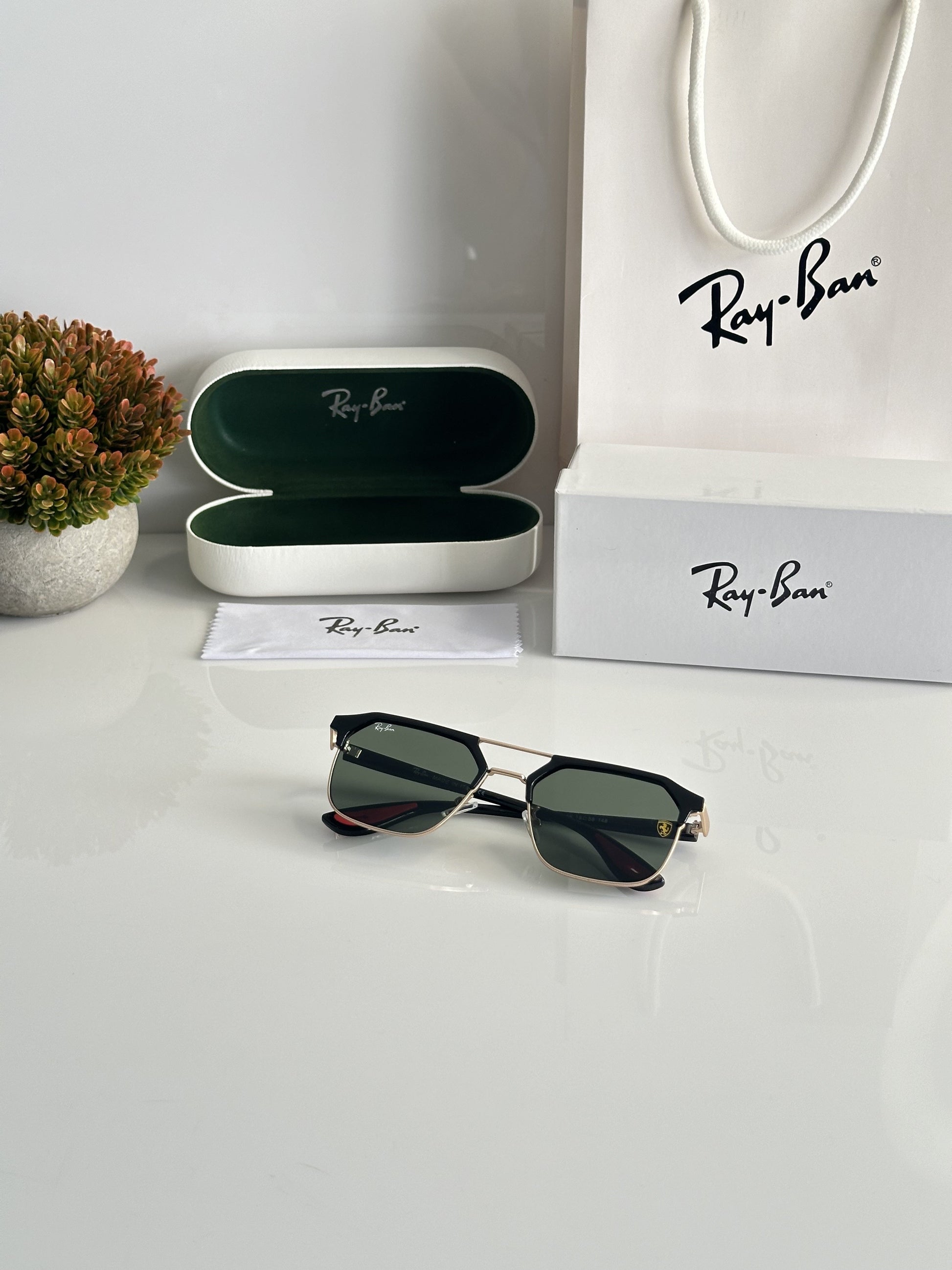 Rayban Gold Green with original box and kit