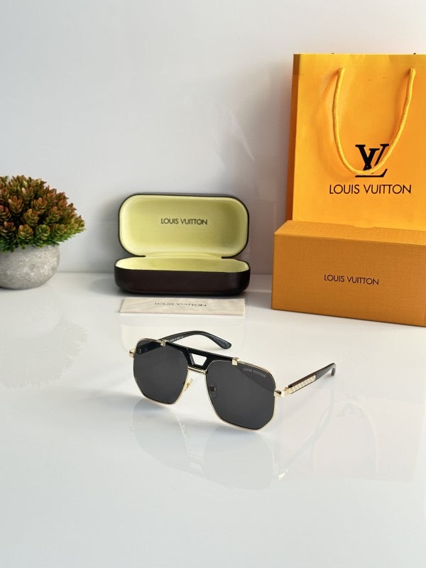 LOUIS VUITTON GOLD BLACK sunglasses WITH ORIGINAL BOX AND KIT