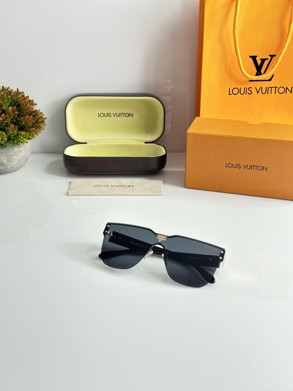 LOUIS VUITTON GOLD BLACK WITH ORIGINAL BOX AND KIT