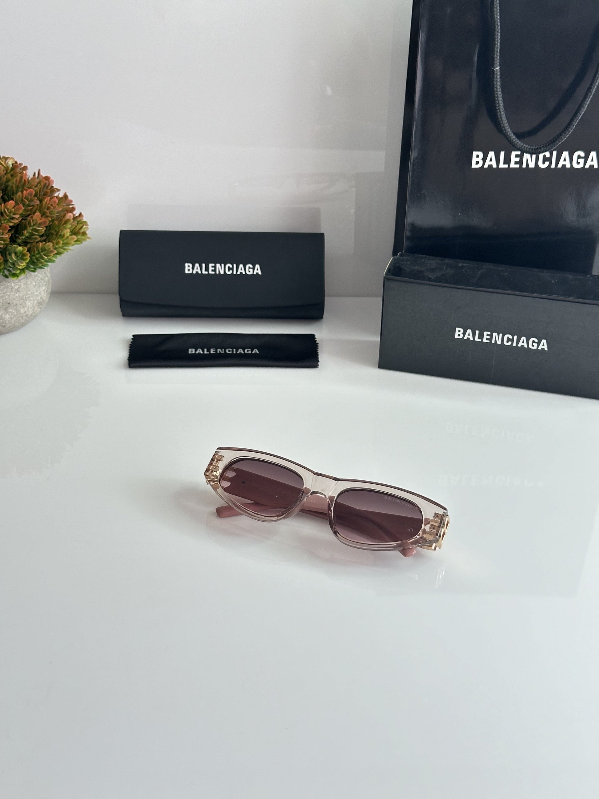 Balenciaga Pink for women's with original box and kit
