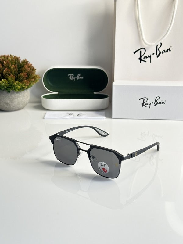 Rayban Black sunglasses with original box and kit