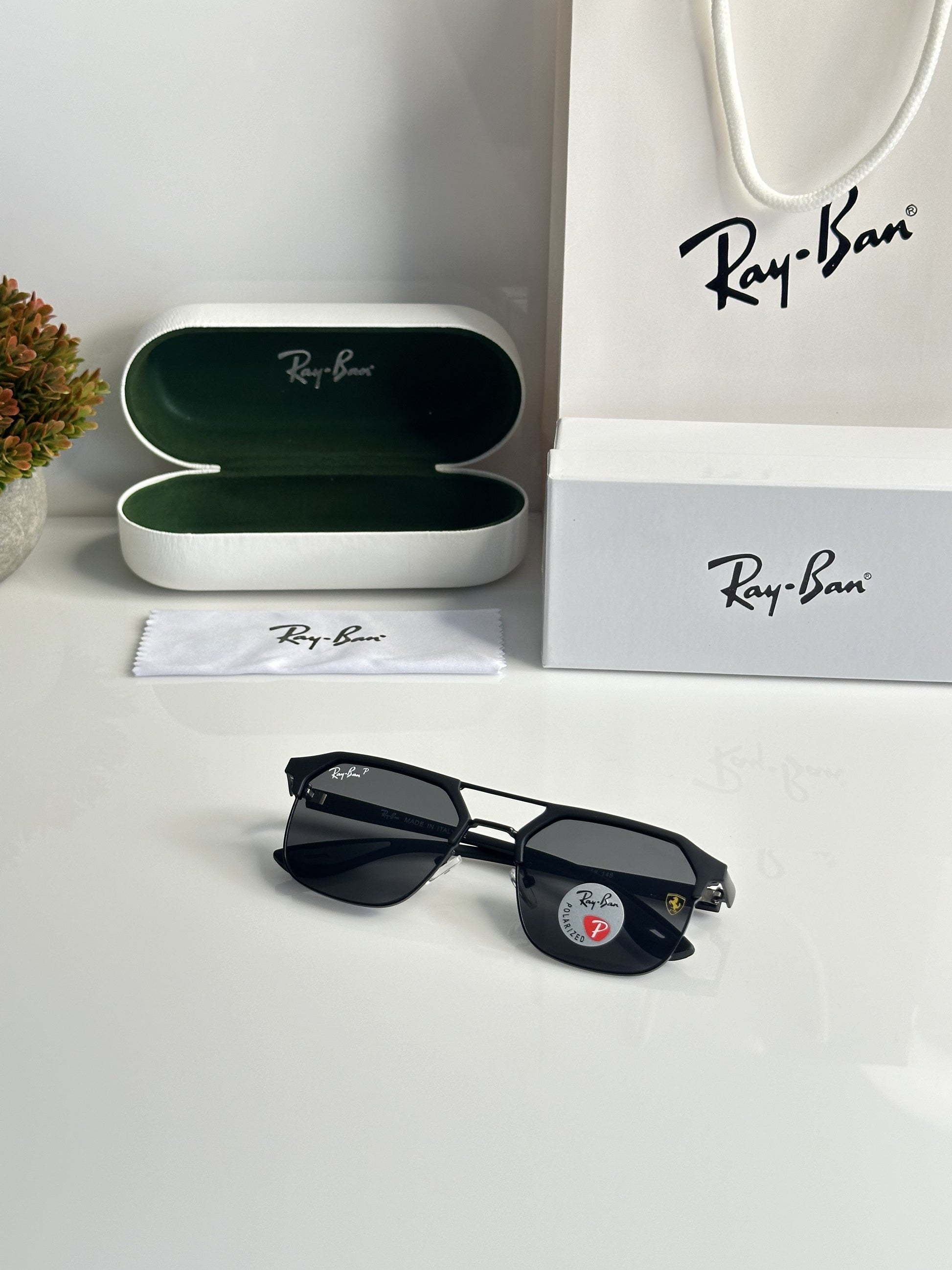 Rayban Black sunglasses with original box and kit