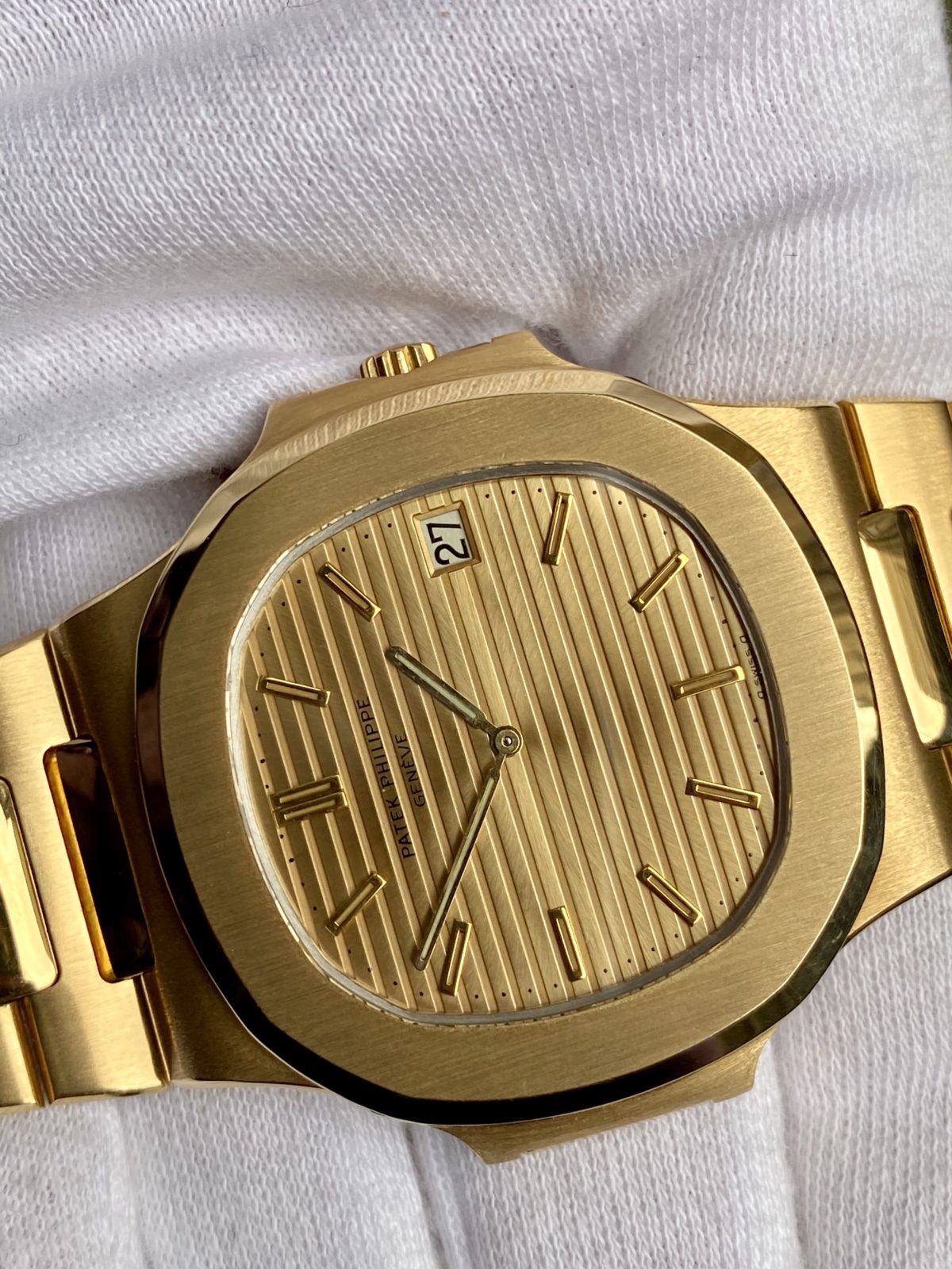 Patek Philippe Nautilus (JAPAN 1st) Mad Watch Qurtz Movement Gold Dated Watch For Men's