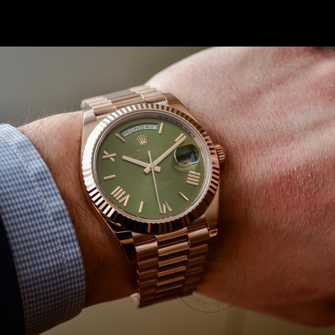 ROLEX OYSTER PERPETUAL Day-Date Green Dial Metal Watch (cell model)