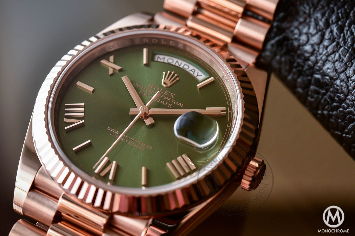 ROLEX OYSTER PERPETUAL Day-Date Green Dial Metal Watch (cell model)