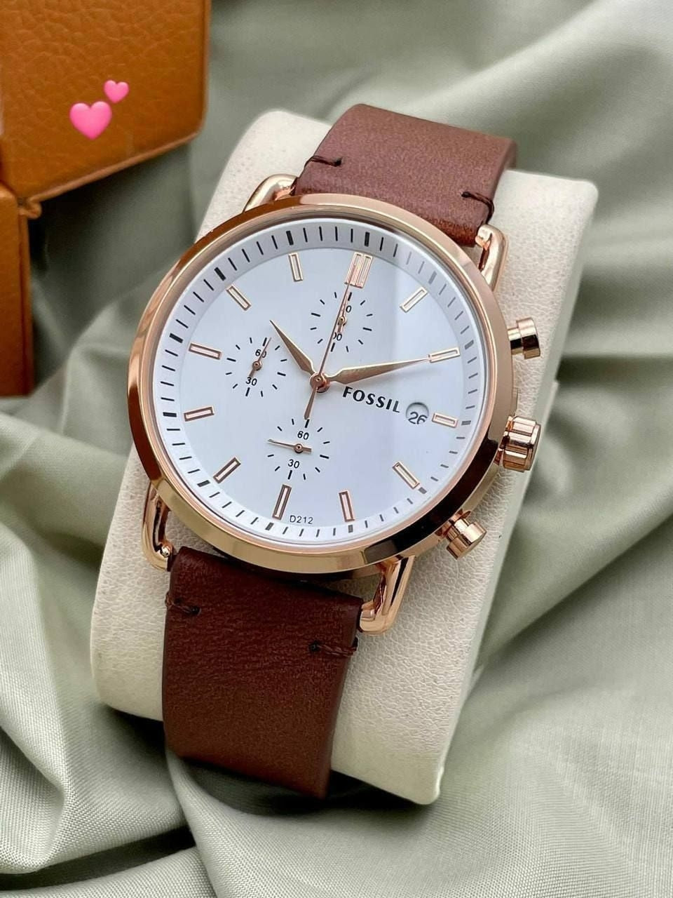 FOSSIL Commuter White Dial with Leather Strap