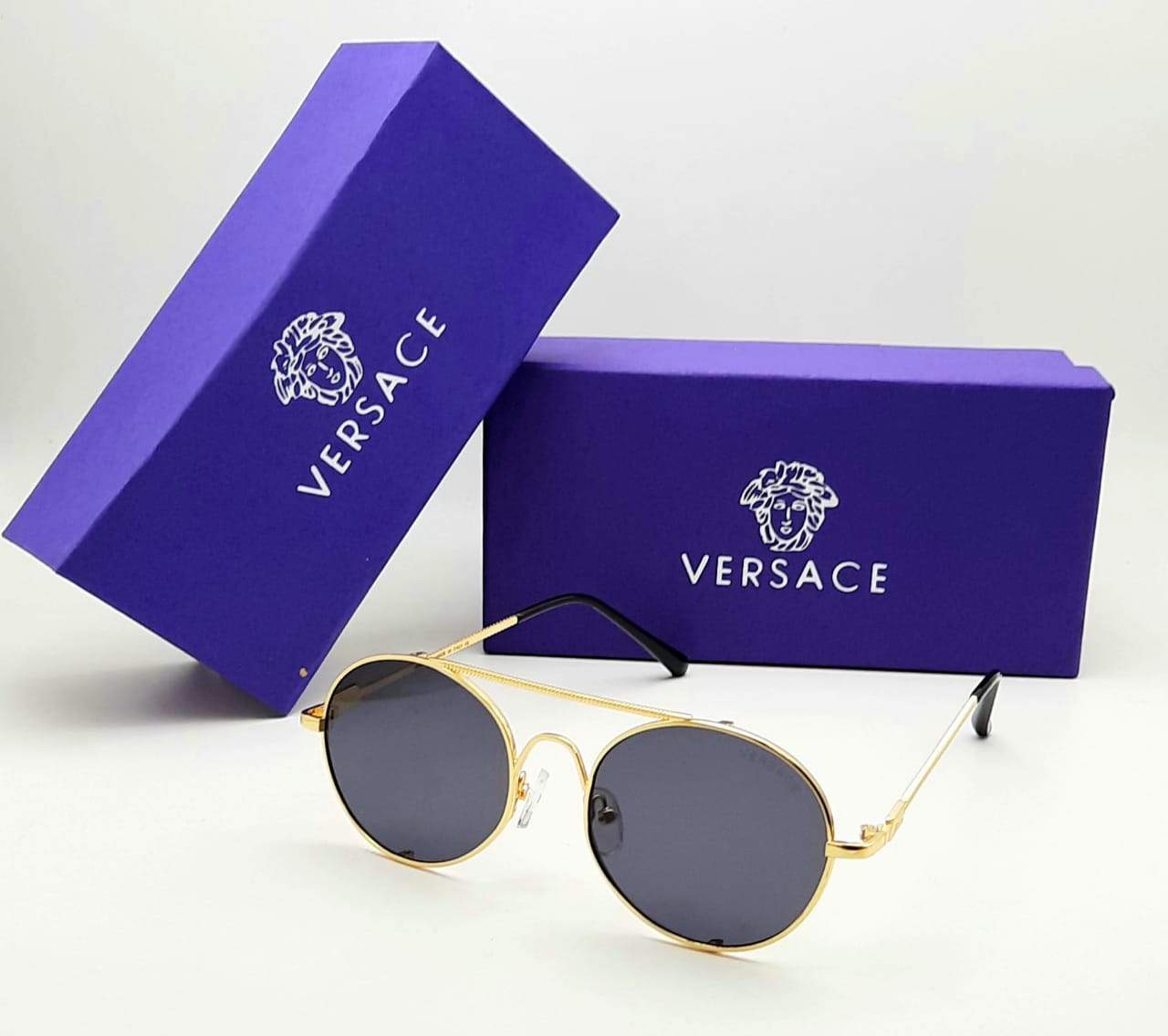 VERSACE MEN'S SUNGLASSES WITH ORIGINAL BOX AND KIT