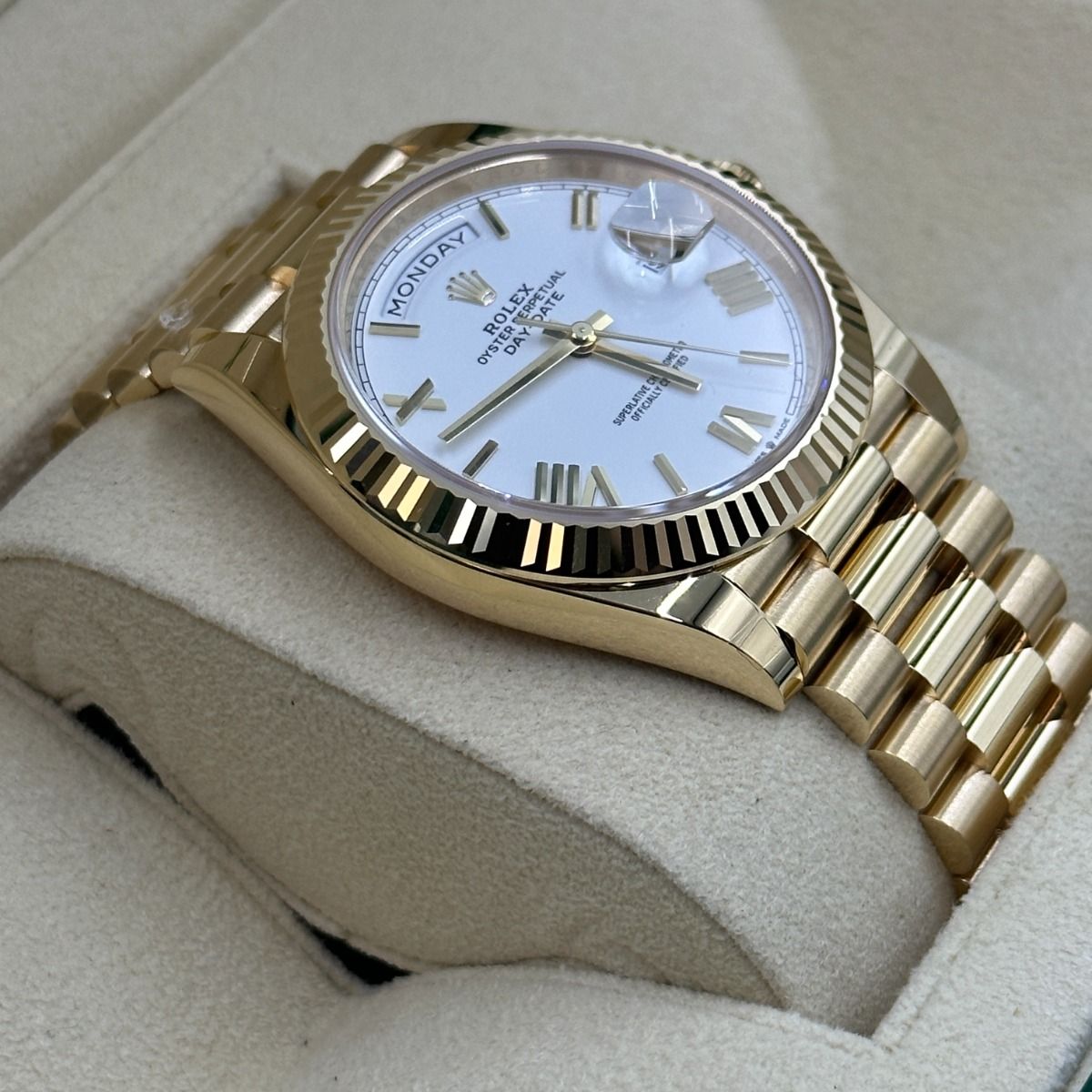 ROLEX OYSTER PERPETUAL Day-Date QUARTZ White Dial Men's Watch