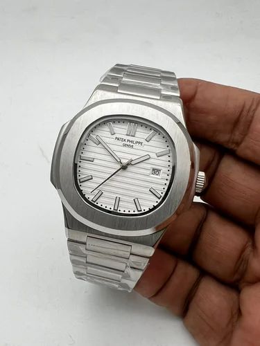Patek Philippe Nautilus (Japan 1st) Silver Quartz Movement Dated Watch