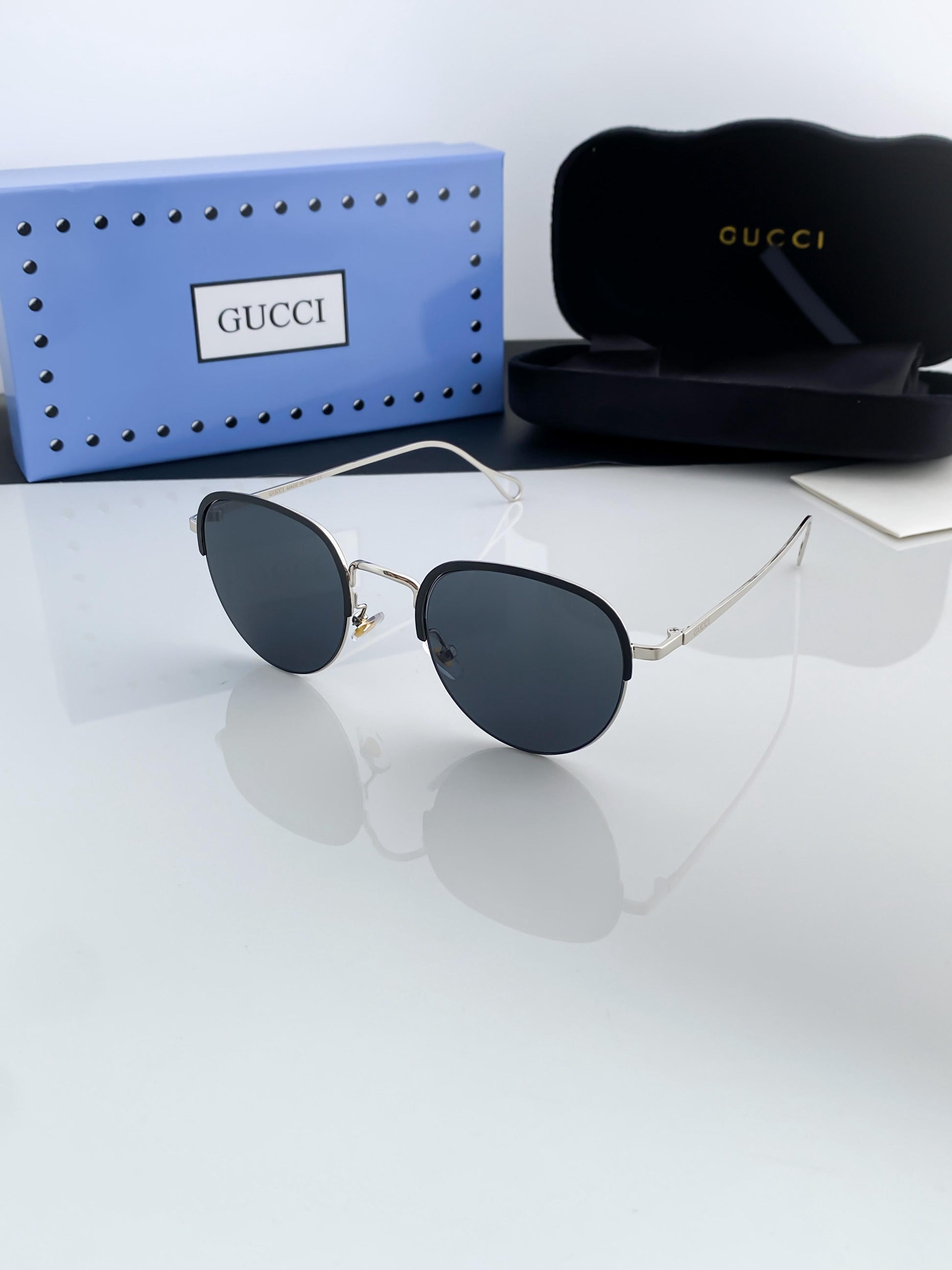 Gucci silver black sunglasses with original box and kit