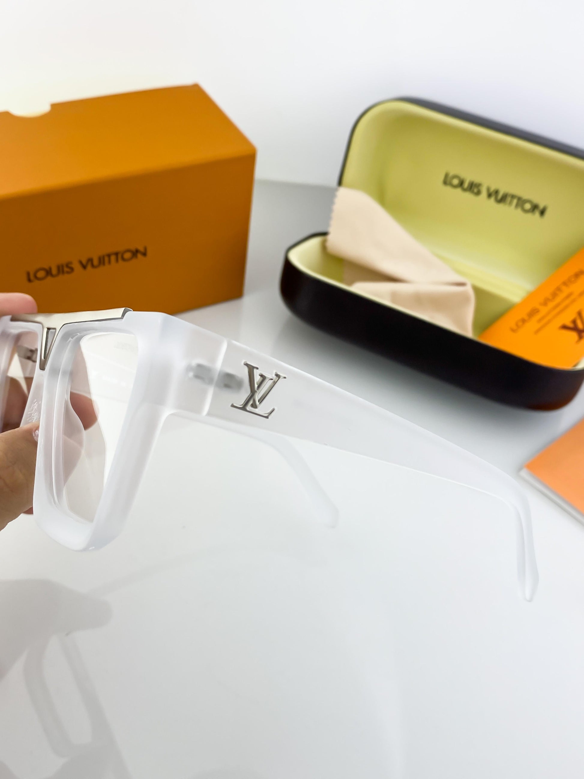 Louis Vuitton sunglasses with original box and kit