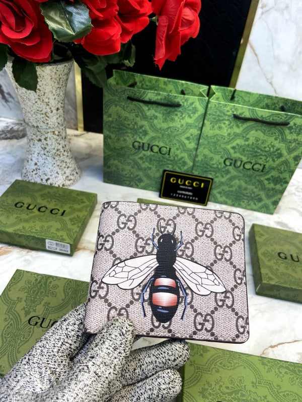 GUCCI BEE WALLET WITH  DUST BAG AND BOX