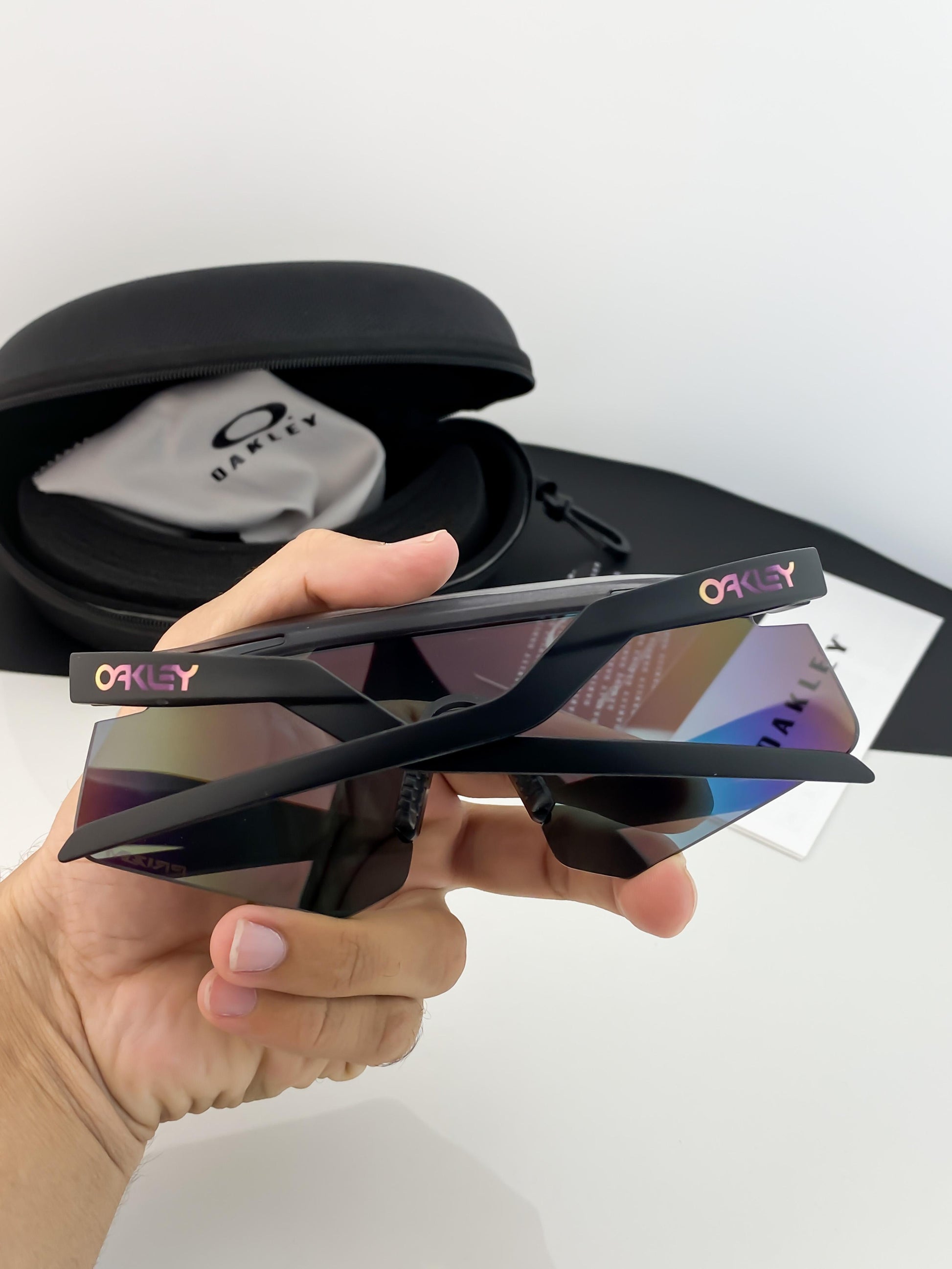 Oakley multicolour sunglasses with original box and kit