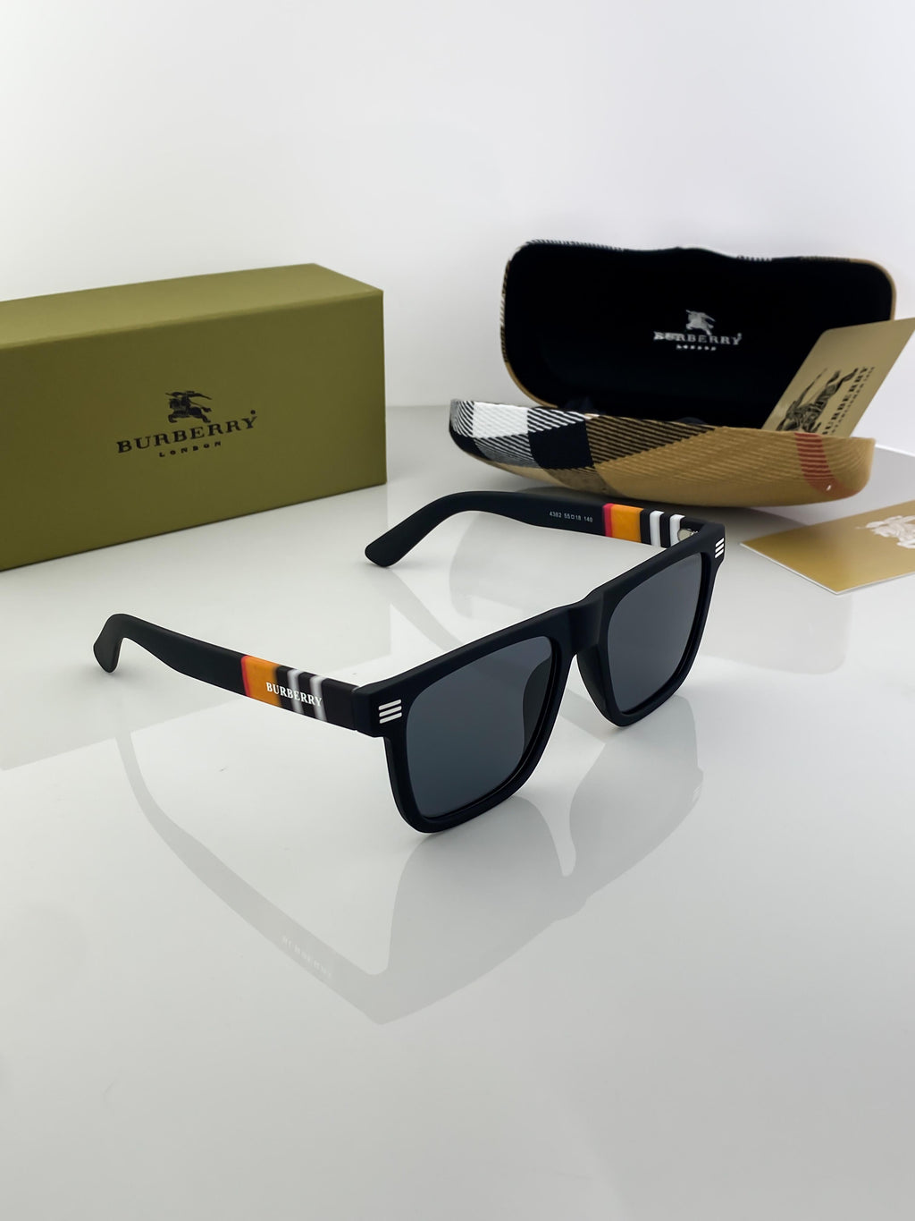 Burberry black sunglasses with original box and kit
