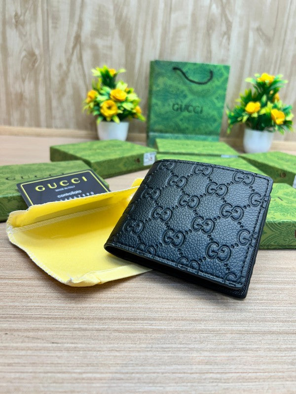 GUCCI WALLET WITH  DUST BAG AND BOX