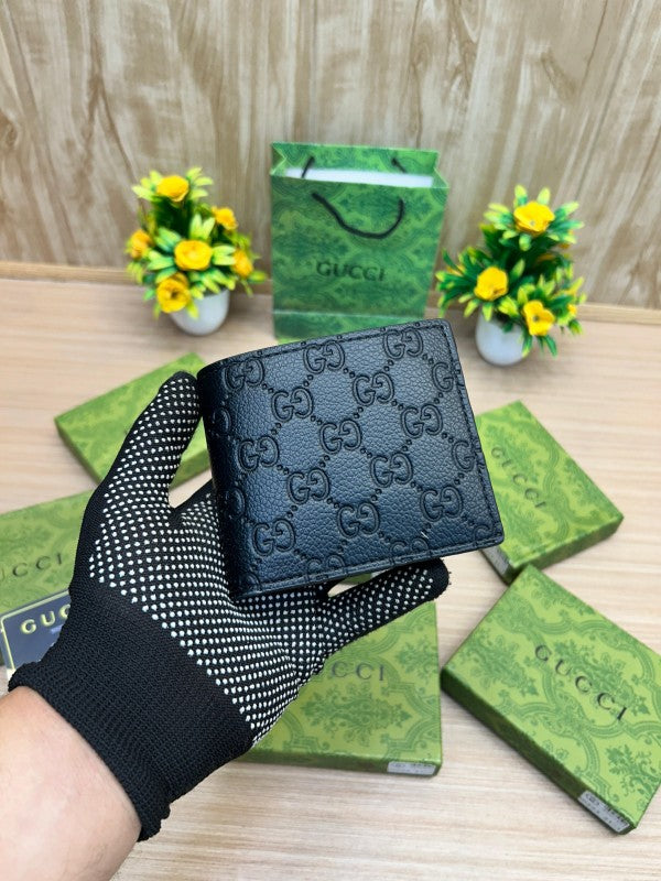 GUCCI WALLET WITH  DUST BAG AND BOX