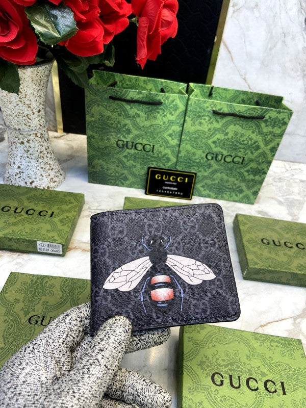 GUCCI BEE WALLET WITH  DUST BAG AND BOX