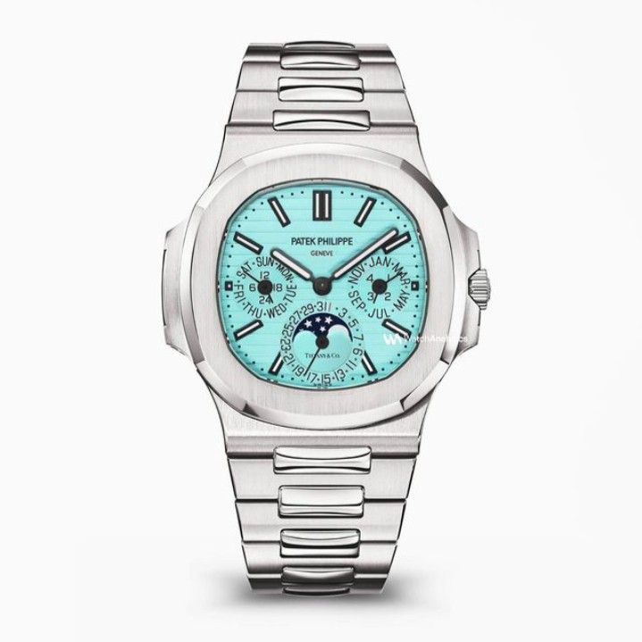 Patek Philippe Nautilus Calender (Automatic)