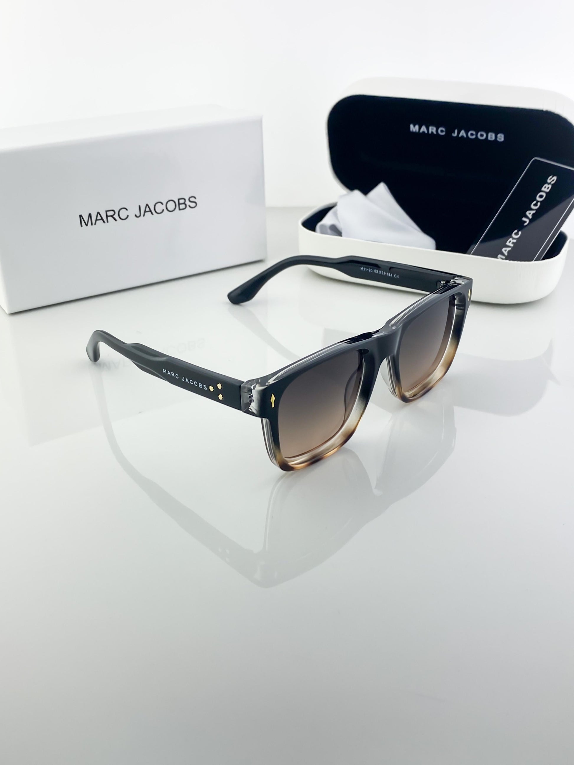 MARC JACOBS TIGER BLACK SUNGLASSES WITH ORIGINAL BOX AND KIT