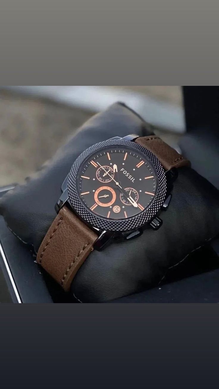 FOSSIL FS4656 Chronograph With Leather Belt