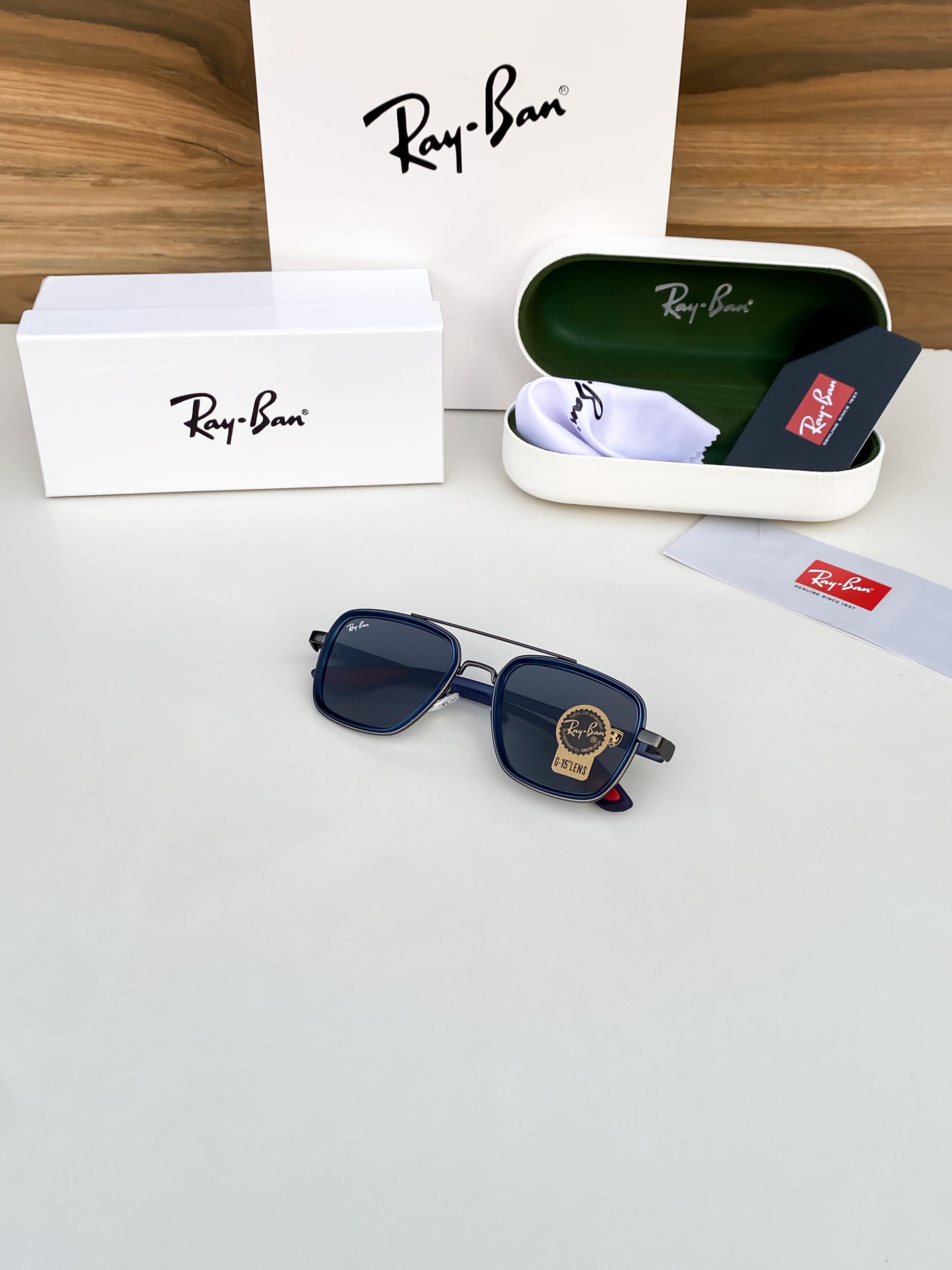 Rayban Sunglasses with original box and kit
