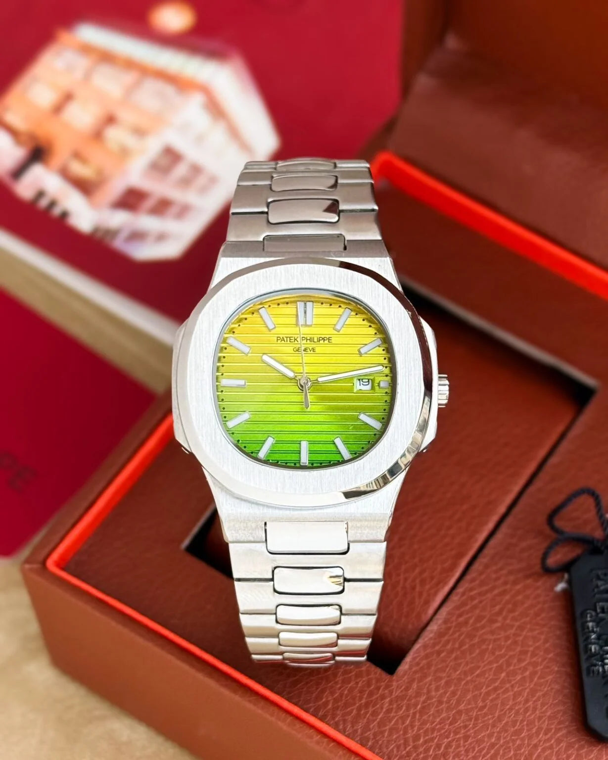 Patek Philippe Nautilus Tiffany Yellow Green Dial Edition (Automatic)