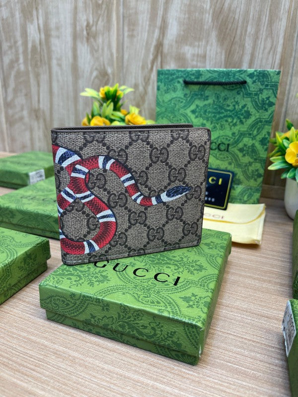 GUCCI SNAKE WALLET WITH  DUST BAG AND BOX