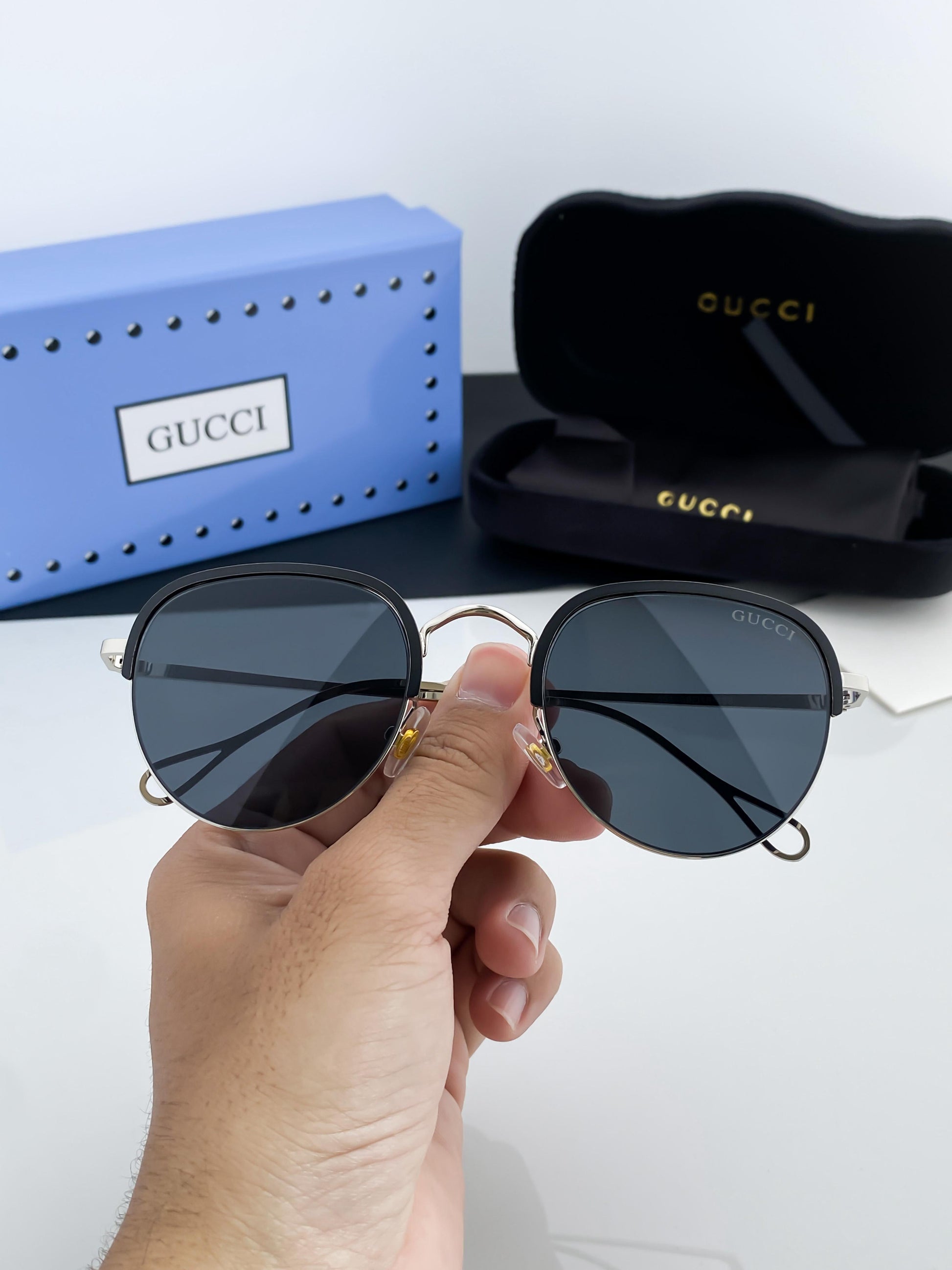 Gucci silver black sunglasses with original box and kit