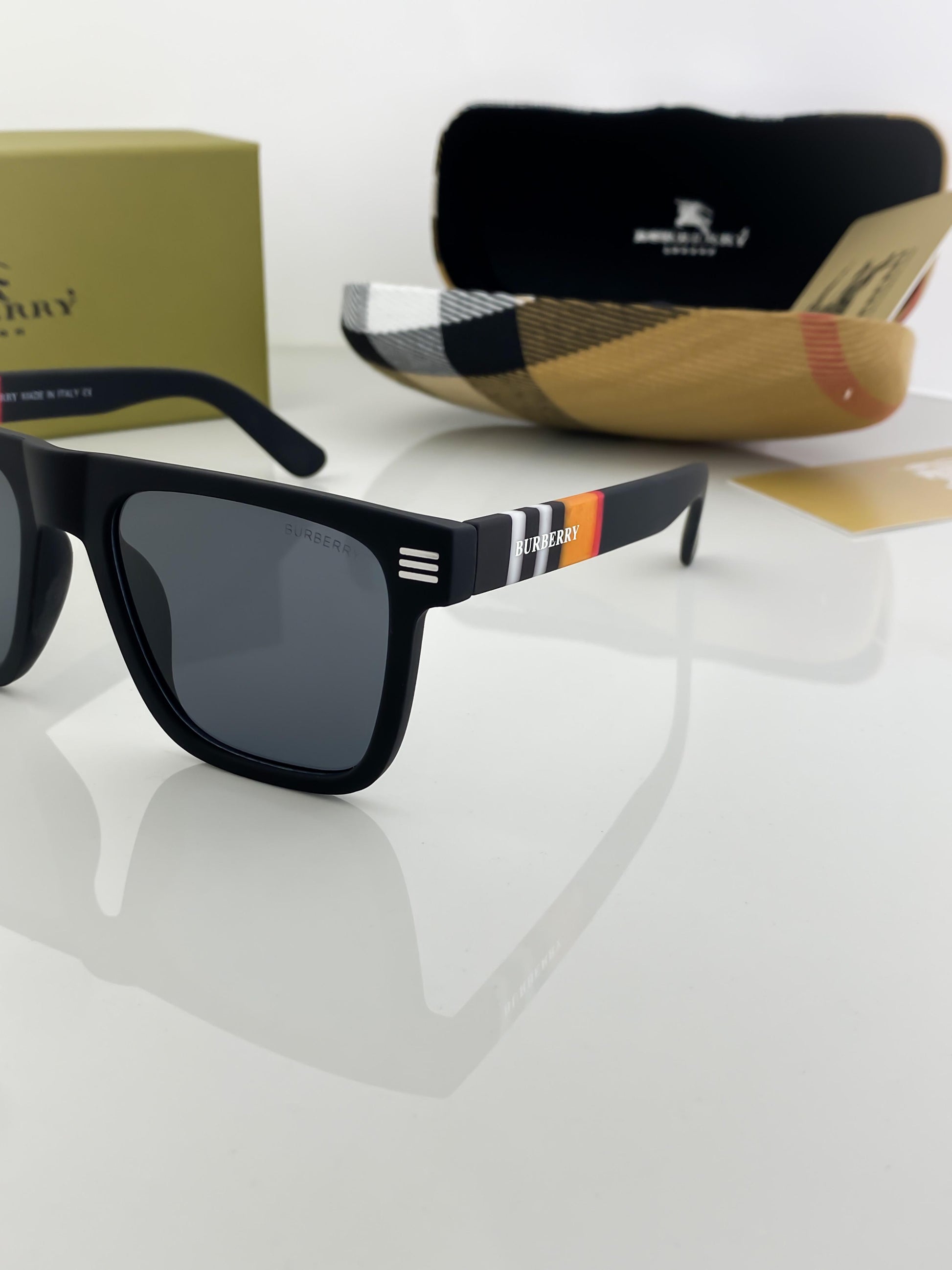 Burberry black sunglasses with original box and kit