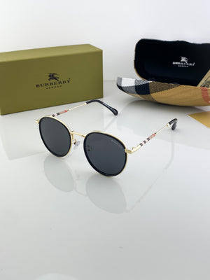 Burberry black sunglasses with original box and kit
